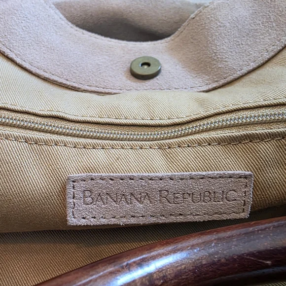 Banana Republic Suede HOBO Bag With Wooden Handles - Picture 13 of 14